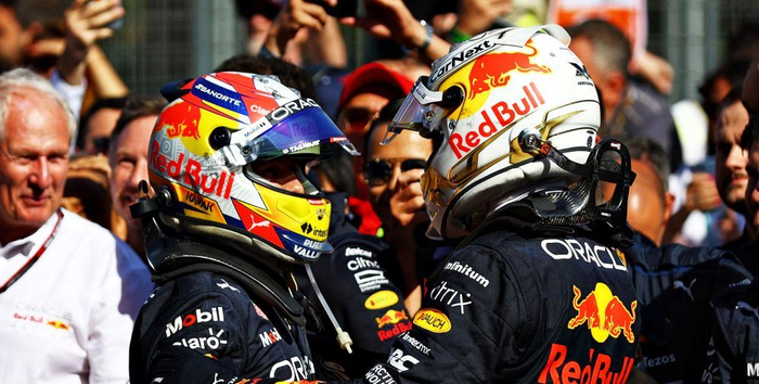 开云体育官网-梅赛德斯险胜阿斯顿马丁，塞恩斯刷新纪录