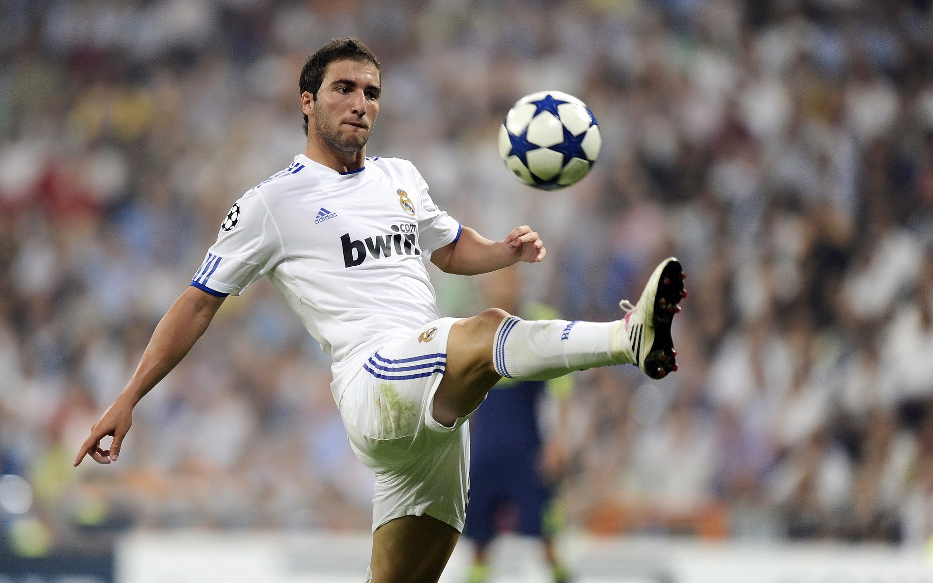 开云体育平台APP-破晓前的三分雨，利拉德加时封神，国王终破快船铁壁