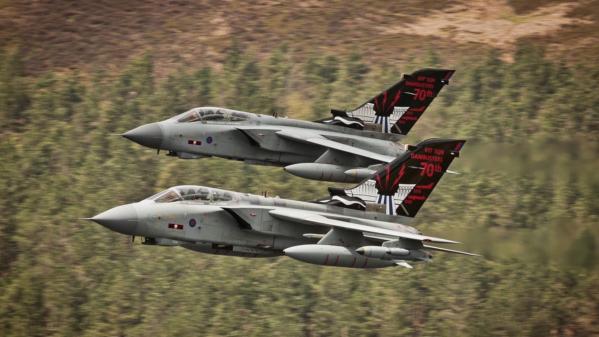 舞台熔铸巨人,黑暗锻造利刃,体育叙事中唯一性的双重奏鸣