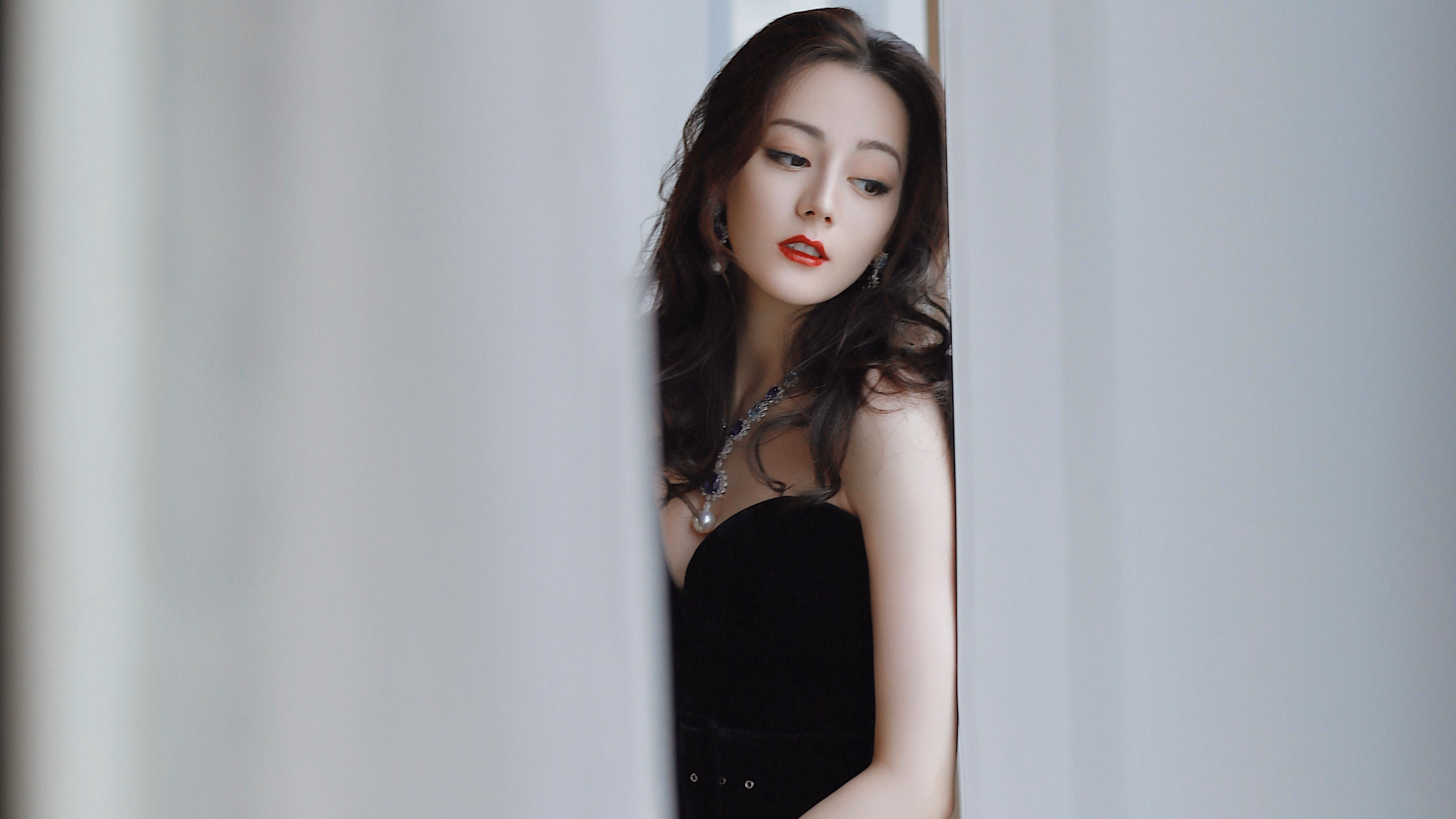 孤星辉映征服之夜,贝林厄姆独造三球,波兰铁骑踏碎加纳黑星